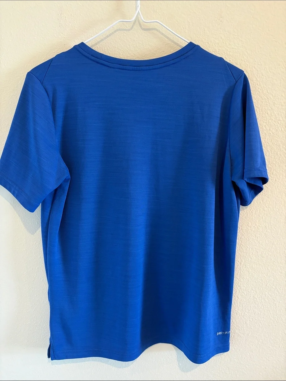 Nike dri- fit Short sleeve Tee shirt NWOT